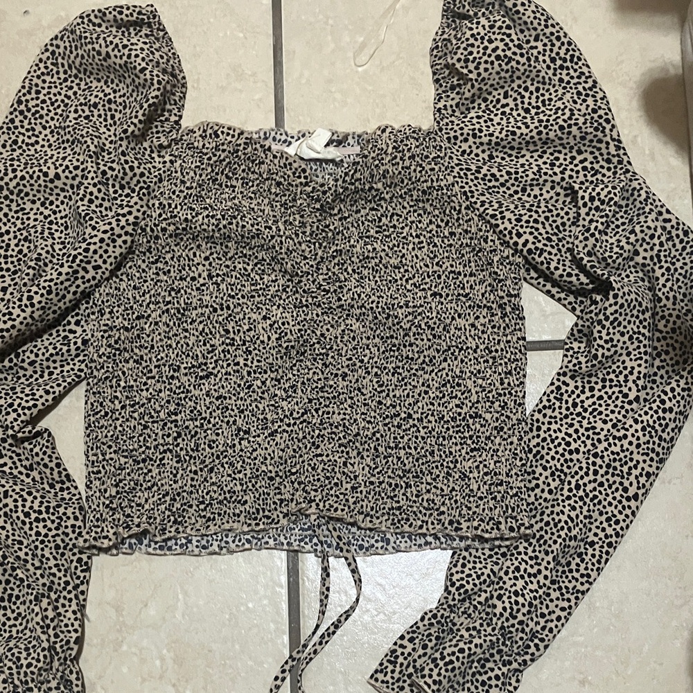 Leopard Print Puff Sleeve Top